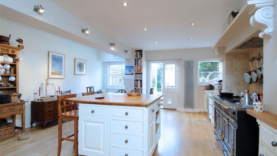 Kitchen/Dining Room