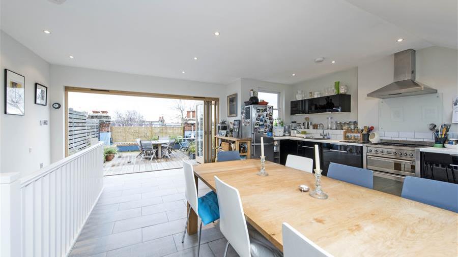 Kitchen/Dining Room