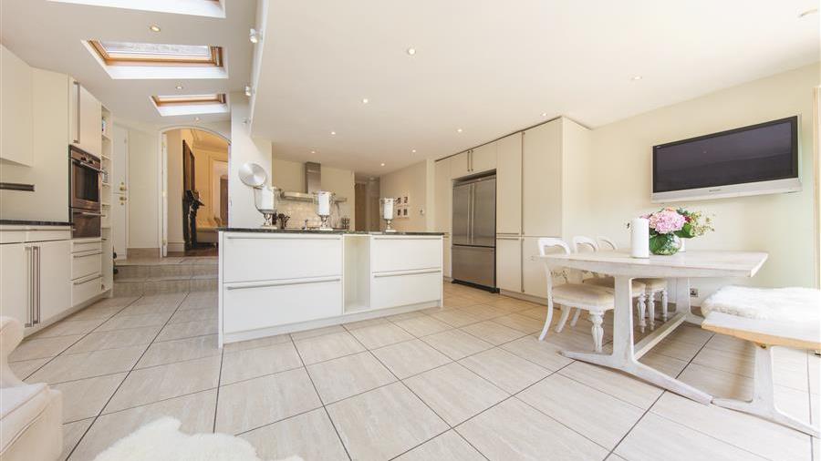 Kitchen/Breakfast Room