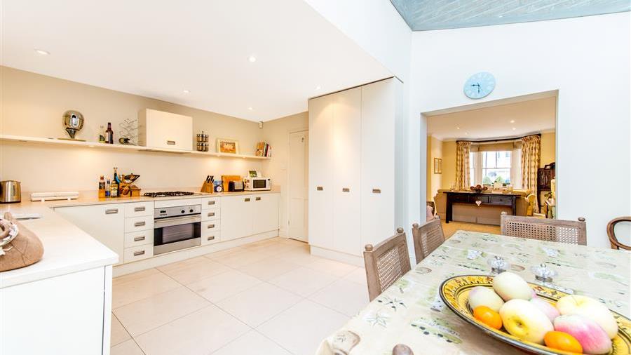 Kitchen/Breakfast Room