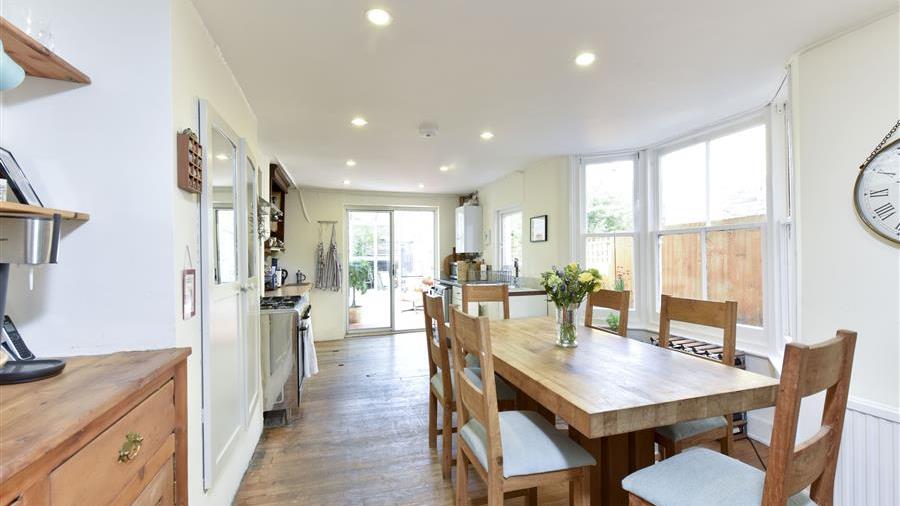 Kitchen/Dining Room