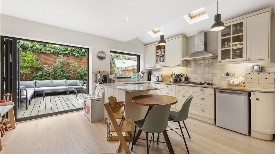 Kitchen/Breakfast Room