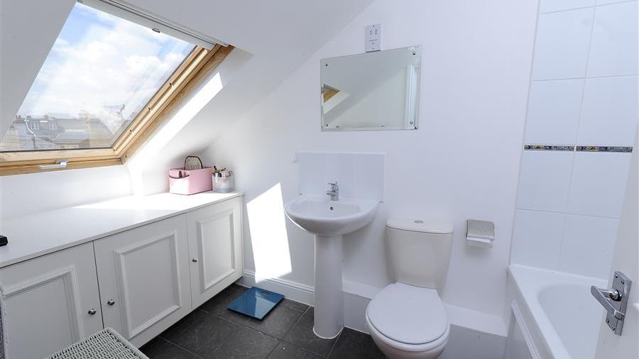 En-Suite Bathroom