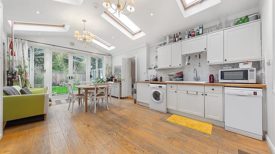 Kitchen/Dining Room