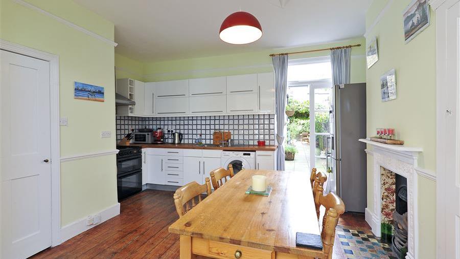 Kitchen/Dining Room