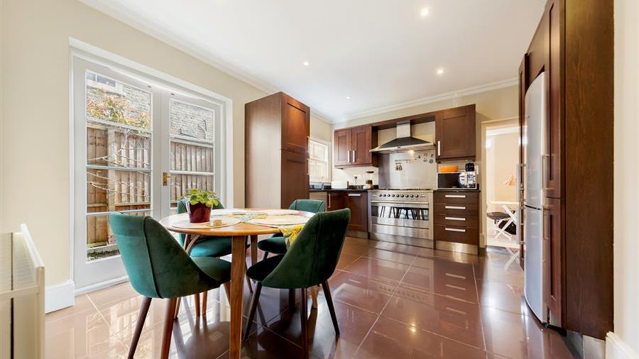 Kitchen/Dining Room