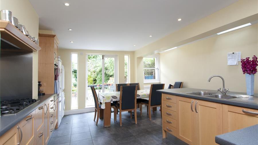 Kitchen/Dining Room