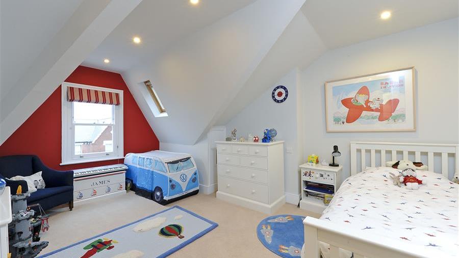 Sixth Bedroom