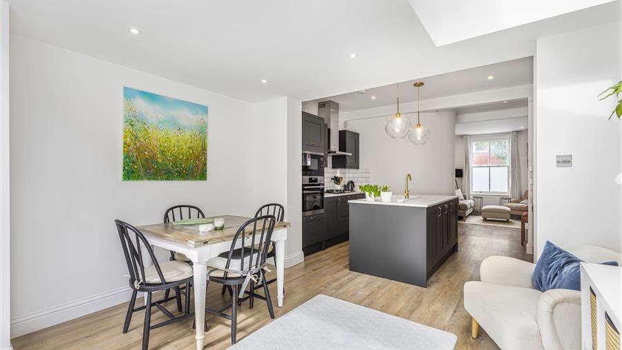 Kitchen/Dining Room