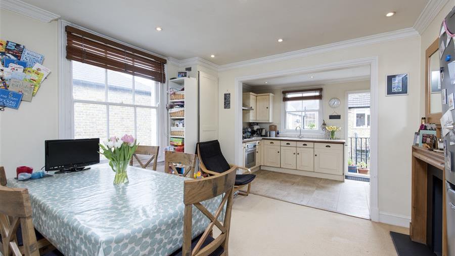 Kitchen/Dining Room