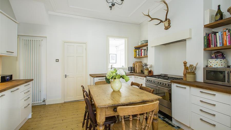 Kitchen/Breakfast Room