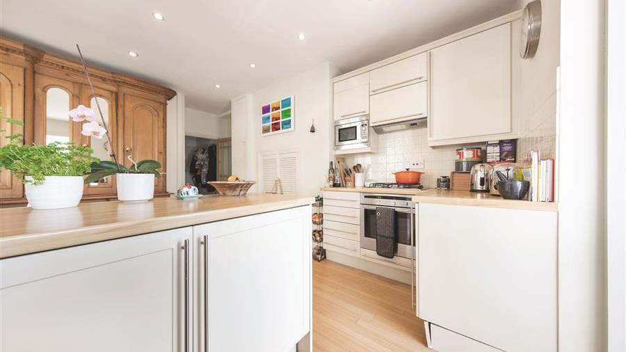 Kitchen/Breakfast Room
