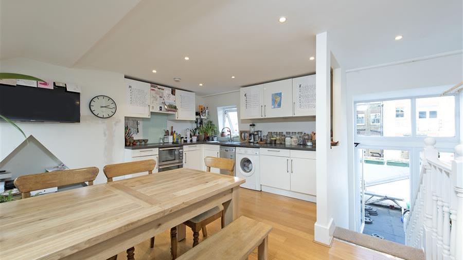 Kitchen/Dining Room