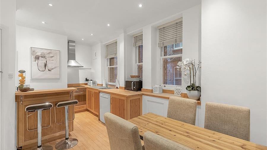 Kitchen/Dining Room