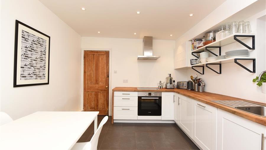 Kitchen/Breakfast Room