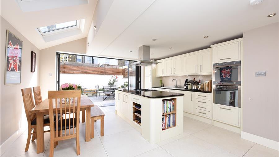 Kitchen/Breakfast Room