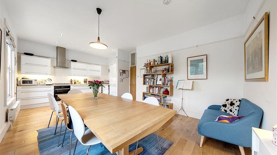 Kitchen/Dining Room