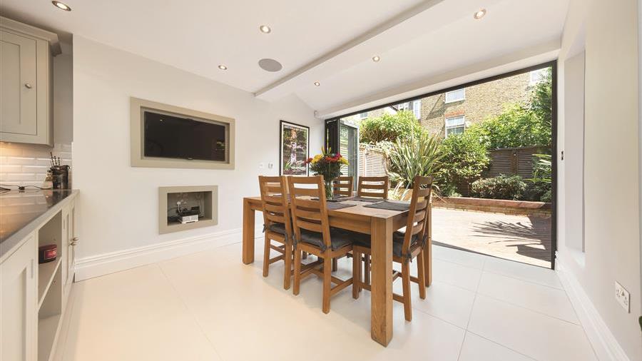 Kitchen/Dining Room