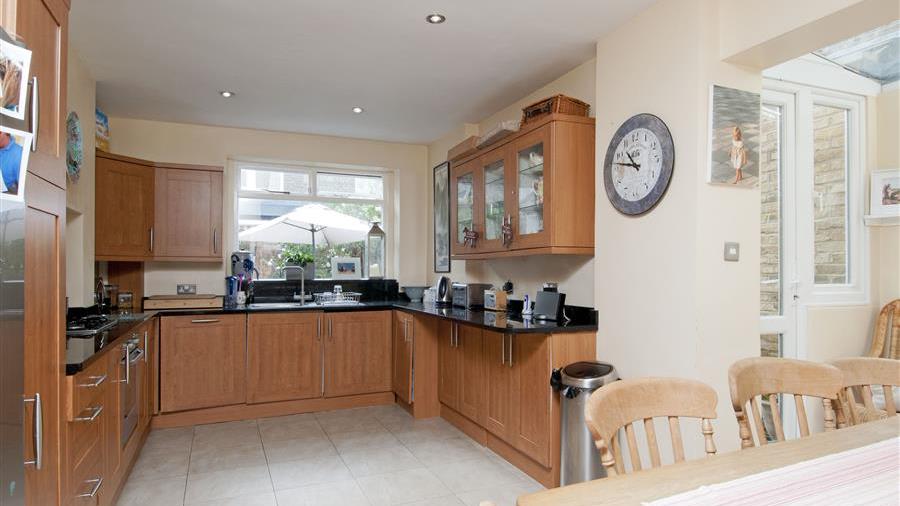 Kitchen/Dining Room