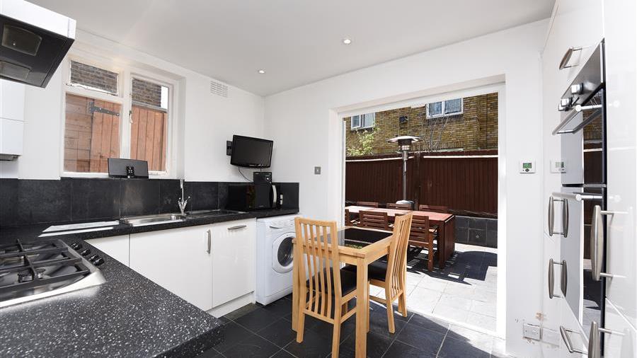 Kitchen/Breakfast Room