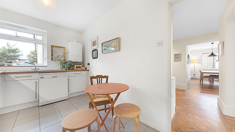 Kitchen/Breakfast Room