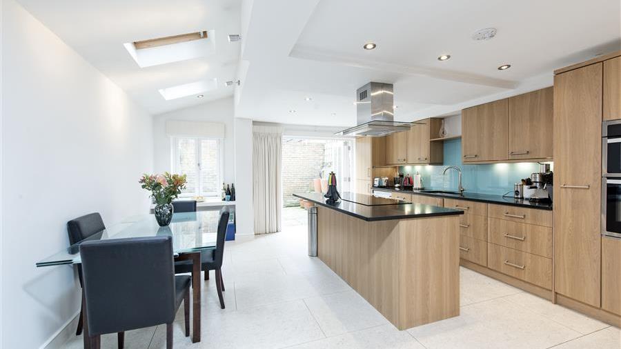 Kitchen/Breakfast Room