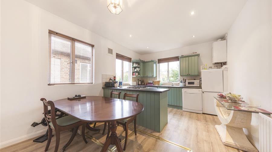 Kitchen/Breakfast Room