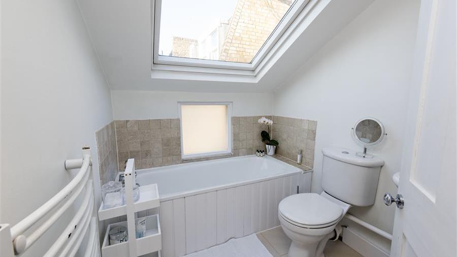 En-Suite Bathroom