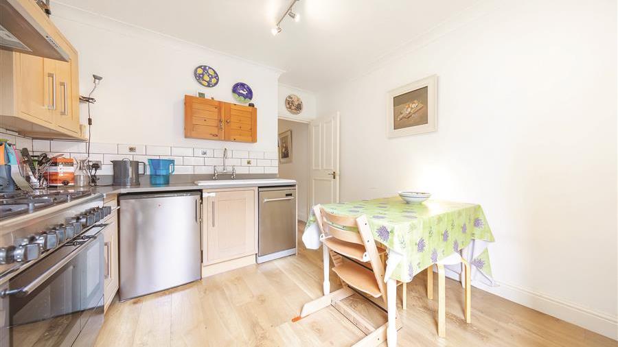 Kitchen/Breakfast Room