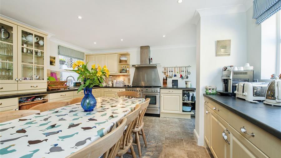 Kitchen/Dining Room