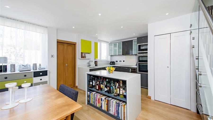 Kitchen/Dining Room
