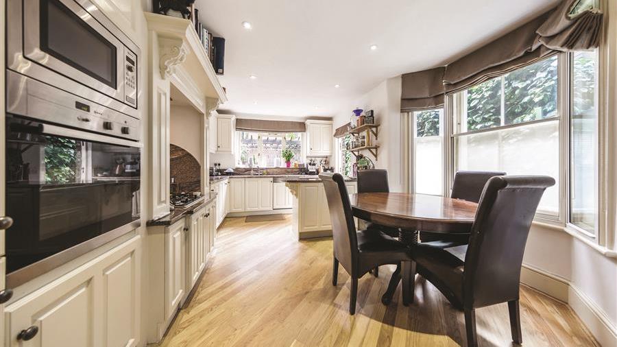 Kitchen/Dining Room
