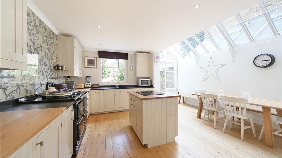 Kitchen/Breakfast Room