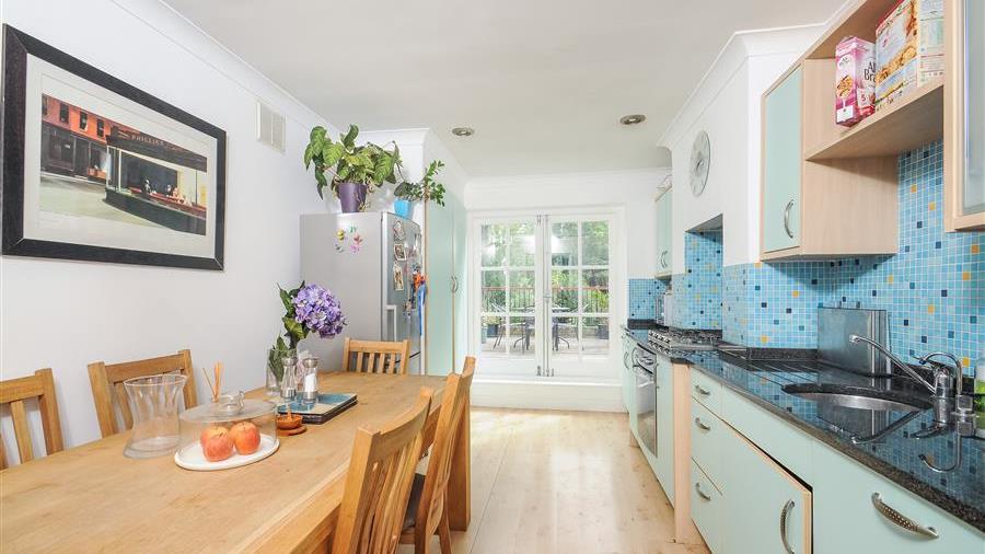 Kitchen/Breakfast Room