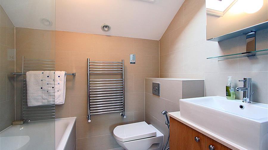 En-Suite Bathroom