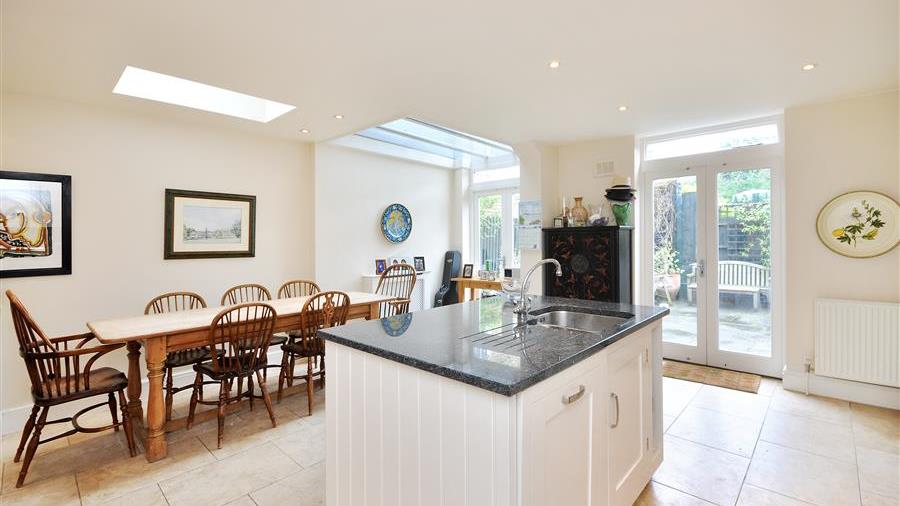 Kitchen/Dining Room