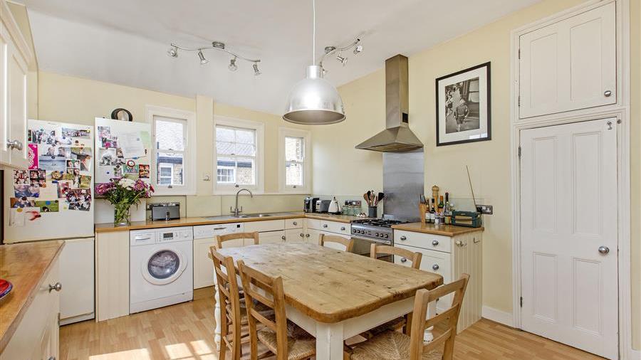 Kitchen/Breakfast Room