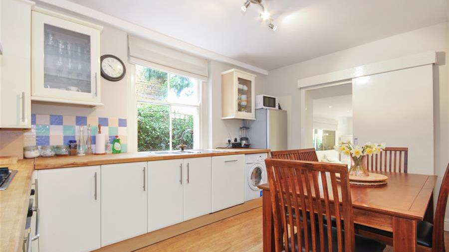 Kitchen/Dining Room