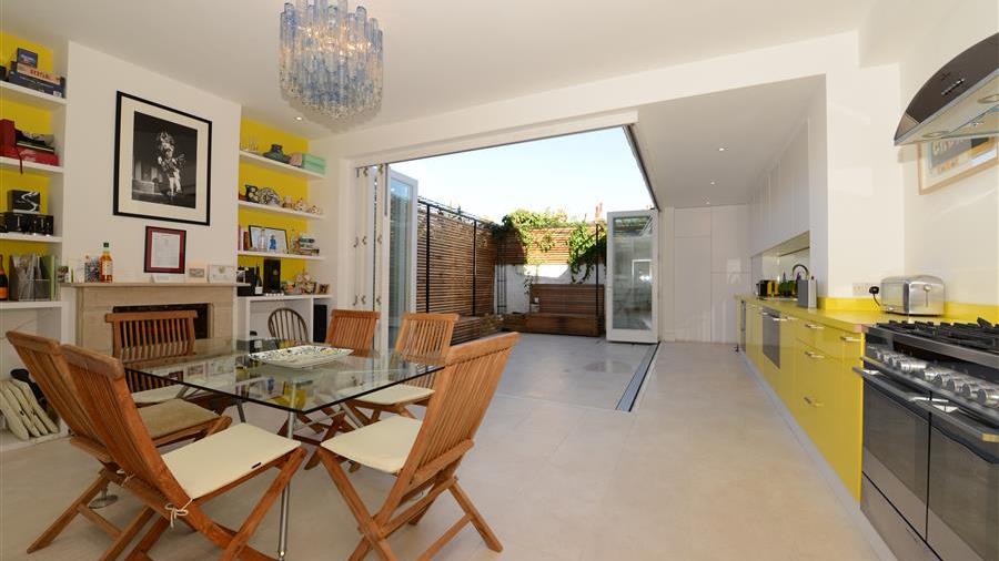 Kitchen/Dining Room