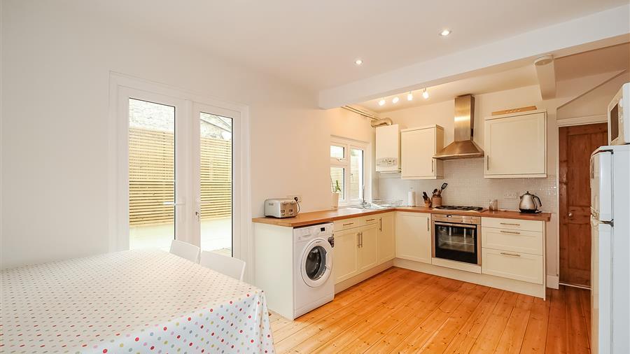 Kitchen/Breakfast Room