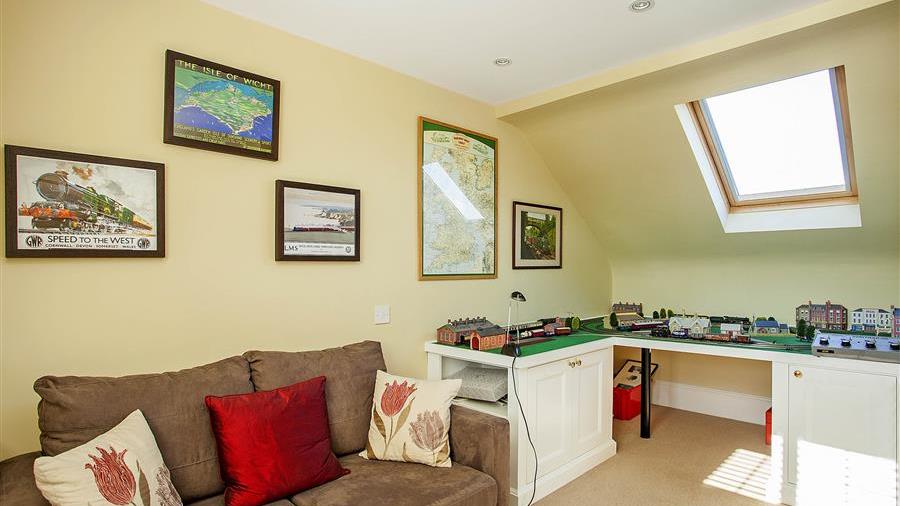 Fifth Bedroom