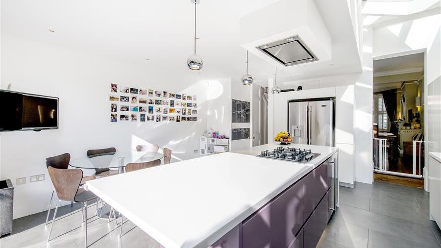 Kitchen/Breakfast Room