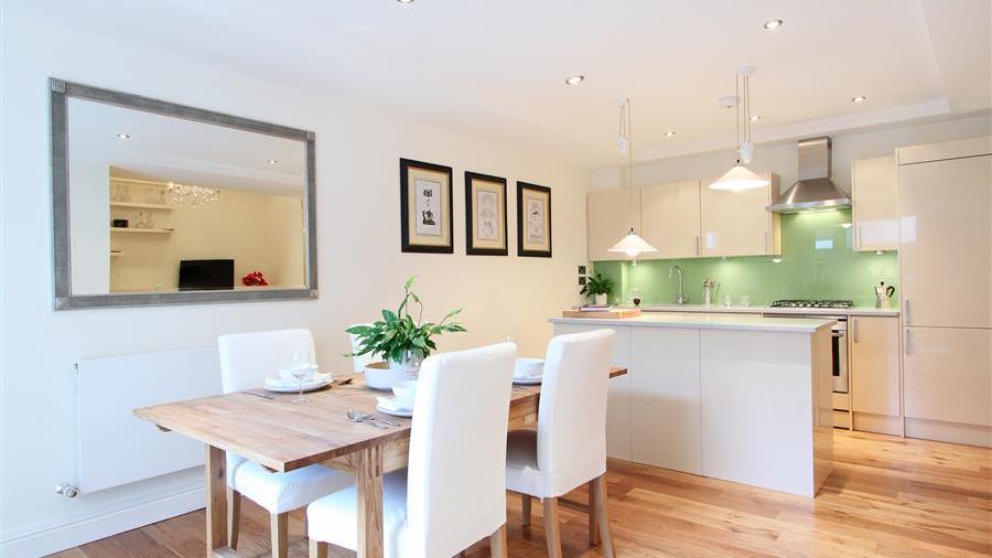 Kitchen/Dining Room