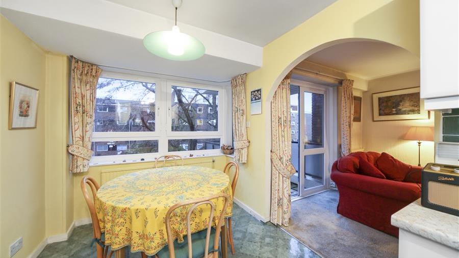 Kitchen/Breakfast Room