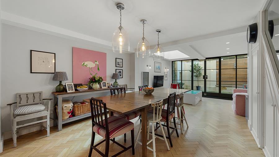Kitchen/Dining Room