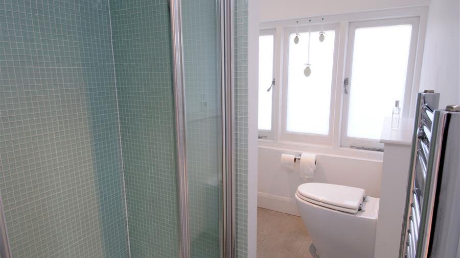 En-Suite Bathroom