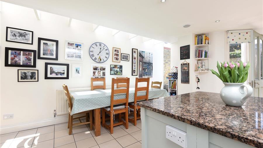 Kitchen/Breakfast Room