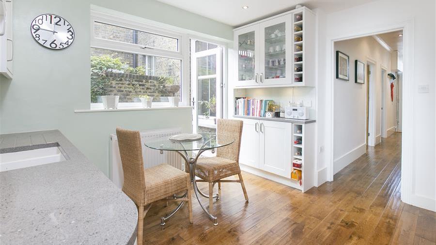 Kitchen/Breakfast Room
