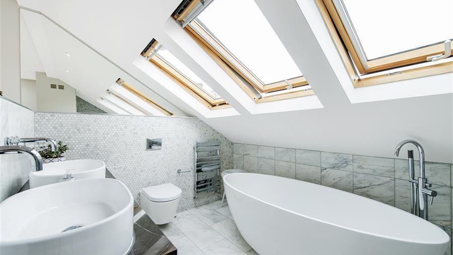 En-Suite Bathroom