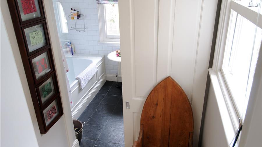 En-Suite Bathroom